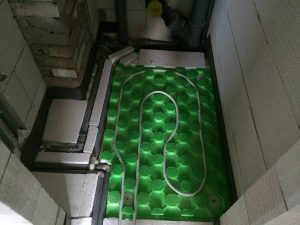 Podlahovka a rozvody vo WC