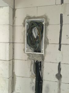 Krabica na bytový rozvádzač v každom byte